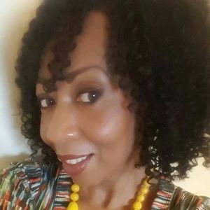 Meet your Posher, Renee